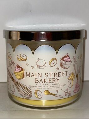 Bath & Body Works Main Street MainStreet Bakery Scented Candle 3 Wick New